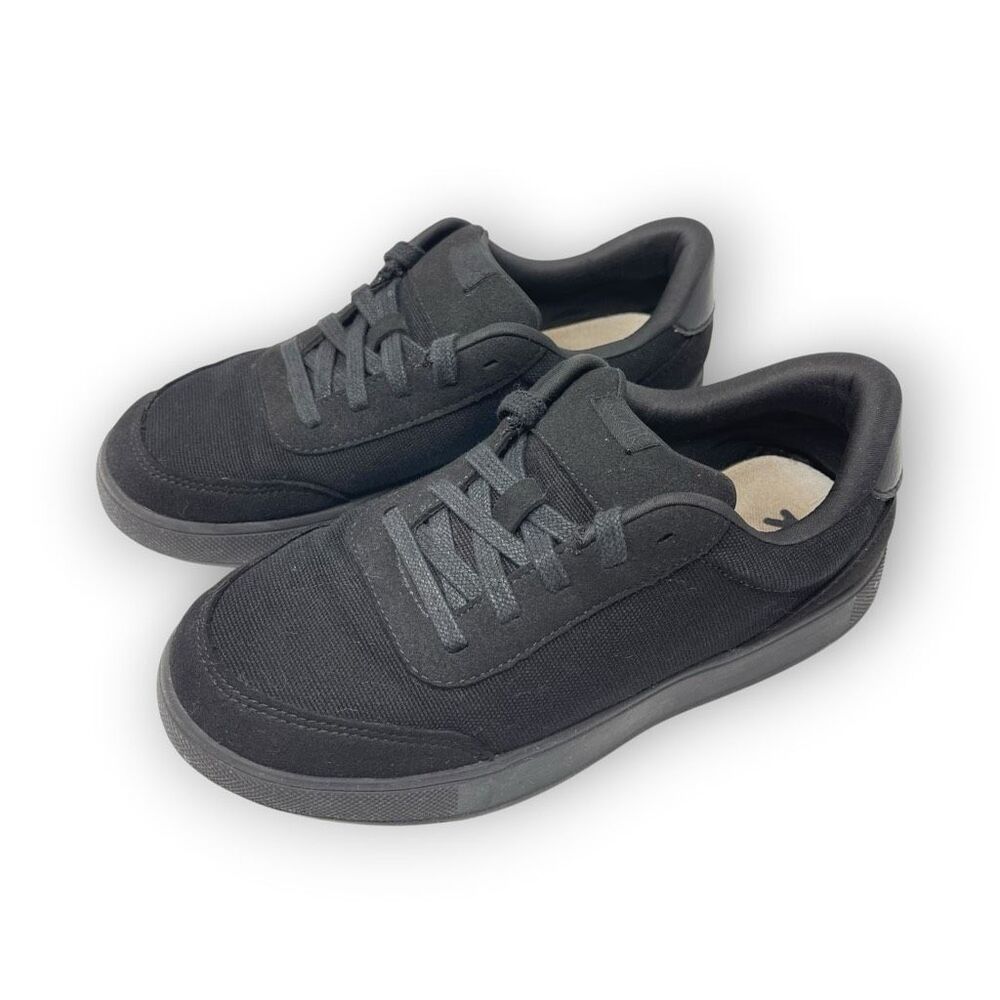 Kizik Prague Black Canvas Black Outsole Athletic Sneaker Shoes Kids Youth Size 4